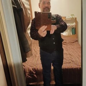 Meet your Posher, James